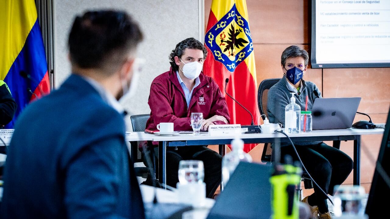 Consejo de seguridad en la Alcaldía Mayor de Bogotá.