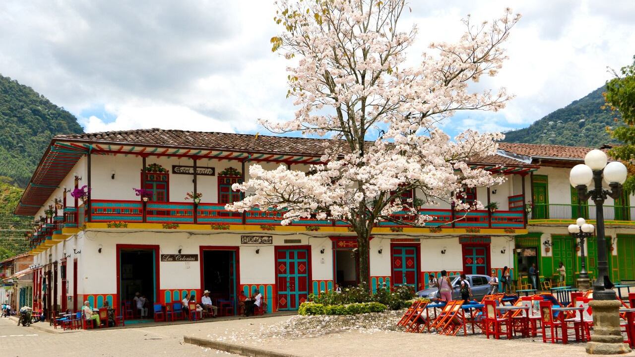 Jardín (Antioquia), uno de los candidatos, fue elegido por su trayectoria como miembro de la Red Turística de Pueblos Patrimonio y sus experiencias de turismo cultural.
Crédito: Adriana Marcela Zapata Medina.