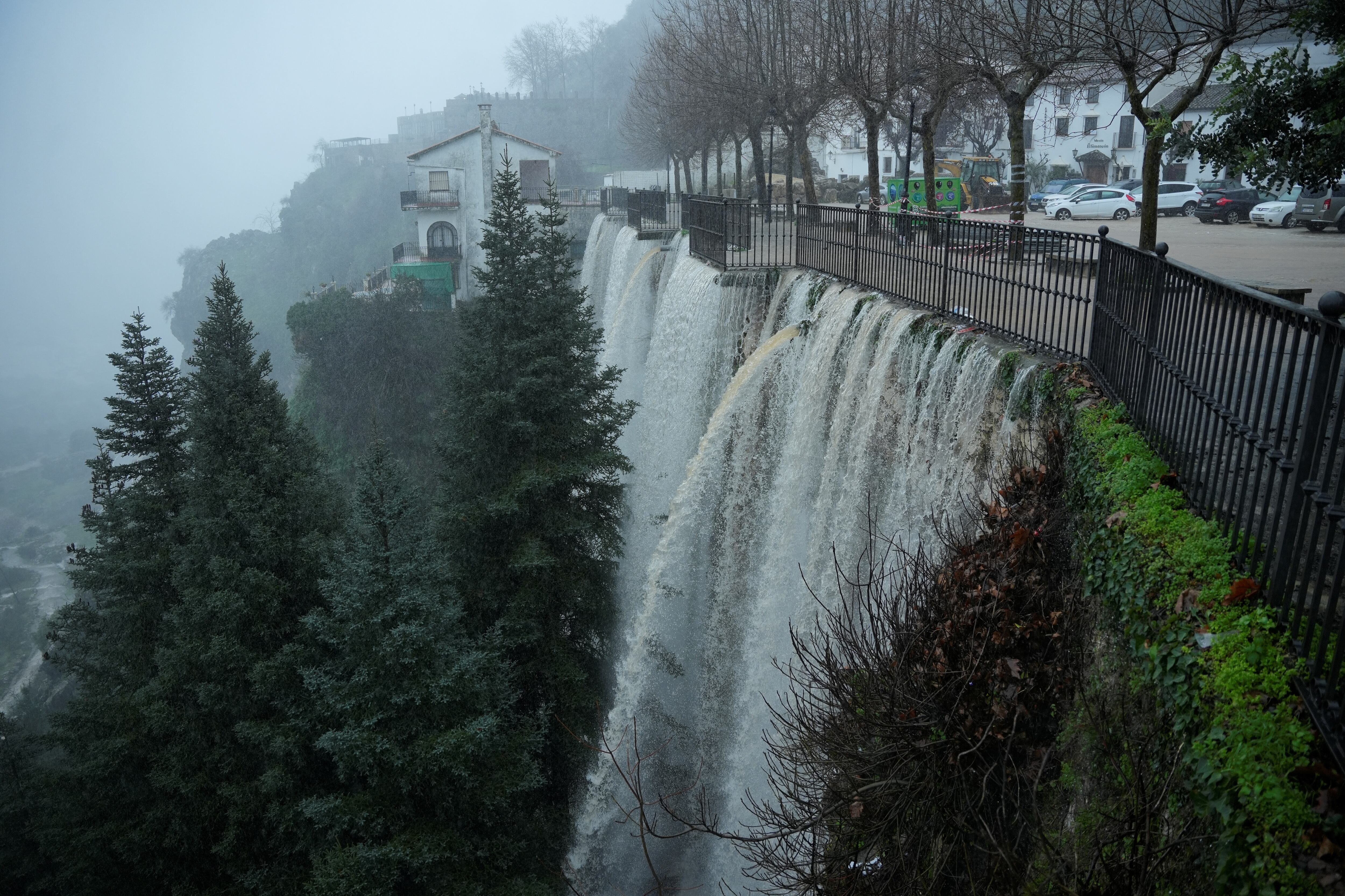 Vista de las inundaciones provocadas por las fuertes lluvias en la localidad de Grazalema, en Andalucía, una región del sur de España.