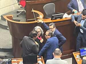 Petrismo buscando votos reforma pensional.