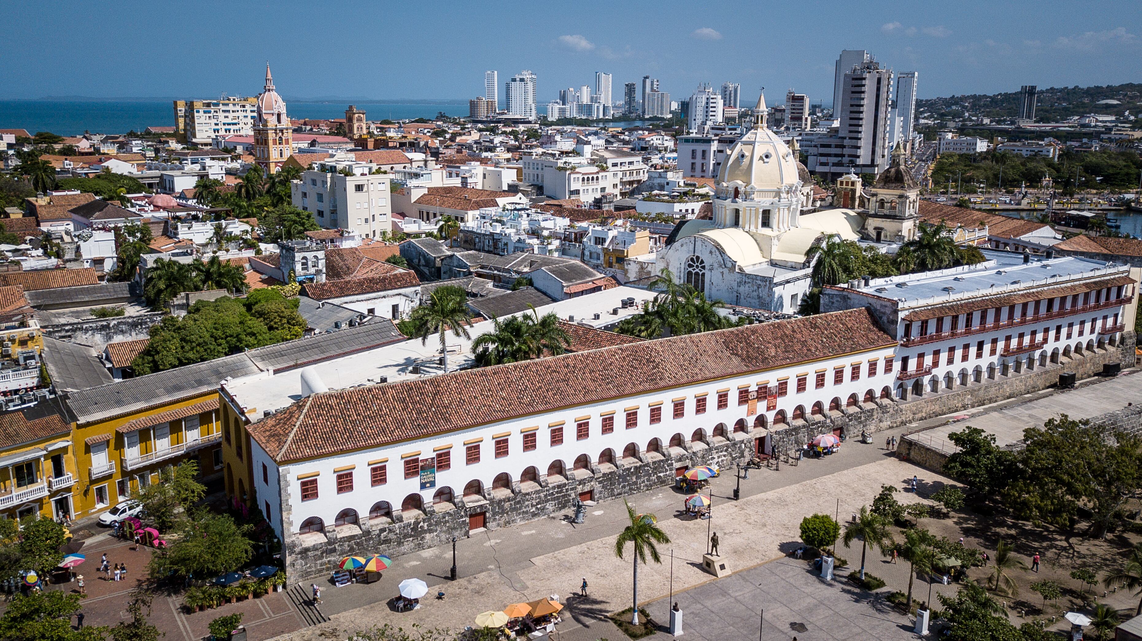 Propuestas contemporáneas como Grandbrothers, que fusiona piano y electrónica, y el pop sinfónico de Cody Fry, junto a la Filarmónica Joven de Colombia en un concierto gratuito, conecta nuevas audiencias con el universo orquestal.