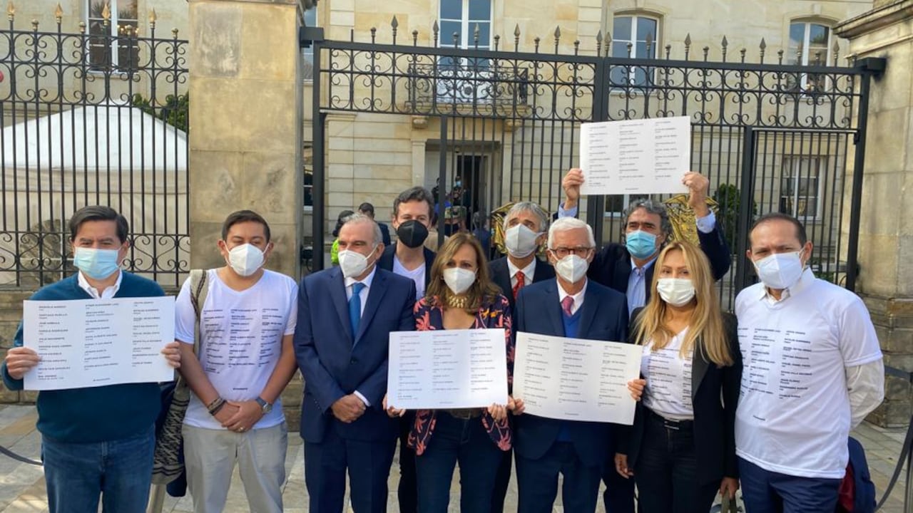 Opositores a Iván Duque tras encuentro con el mandatario