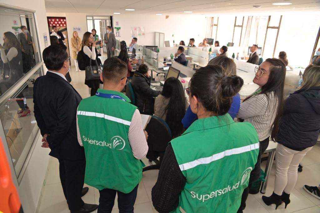 La Superintendencia Nacional de Salud ordenó la toma de posesión de Ecoopsos EPS.