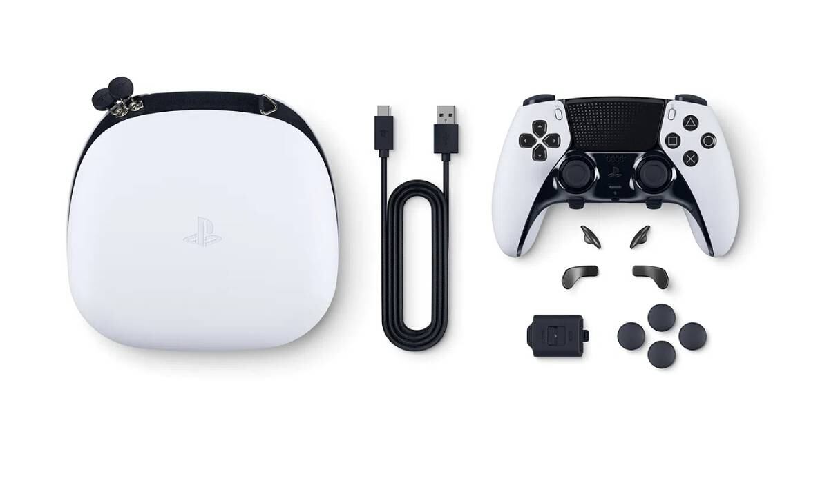 El control Dualsense Edge viene con palancas intercambiables y otras piezas.