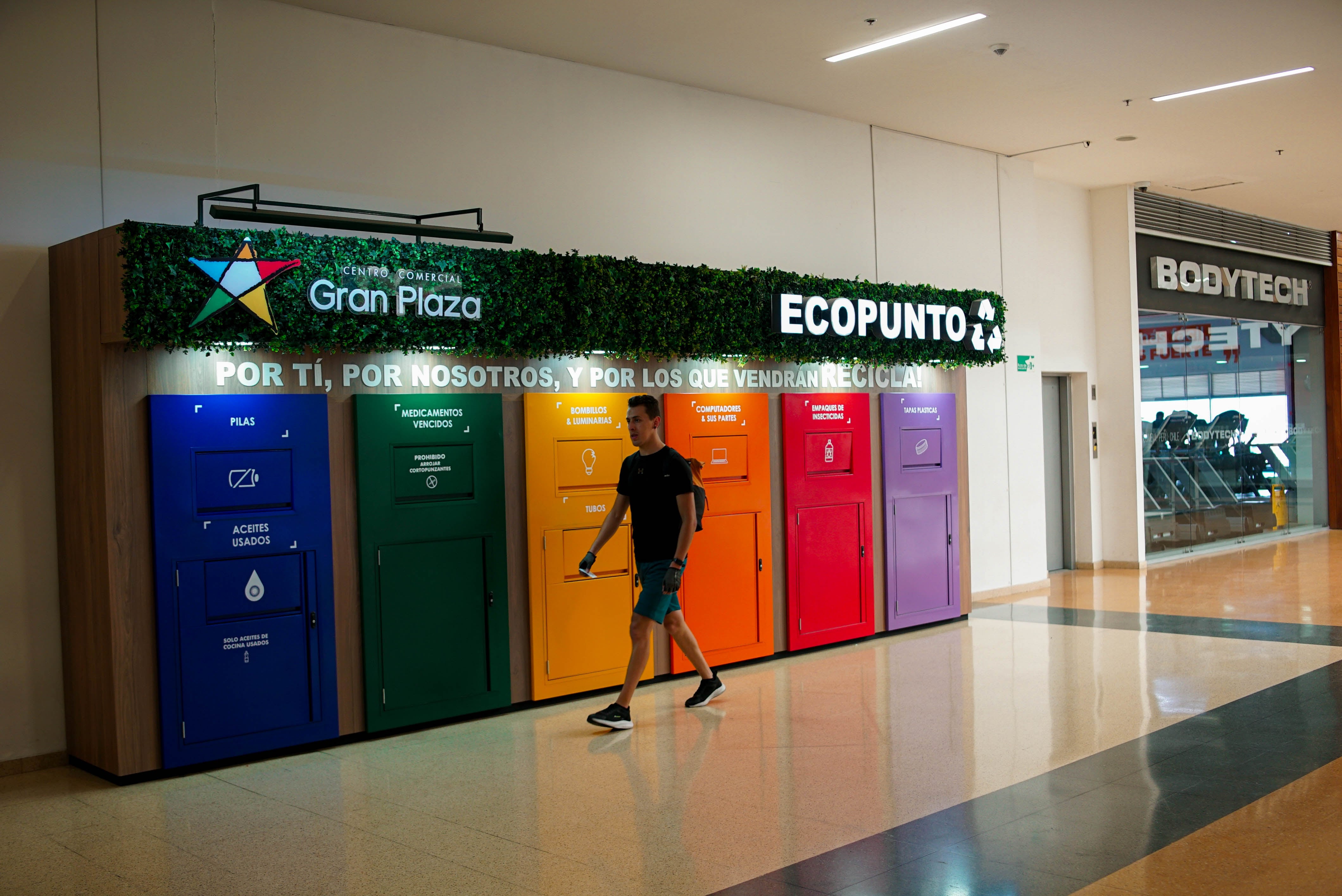 Especial Centros Comerciales, Pactia