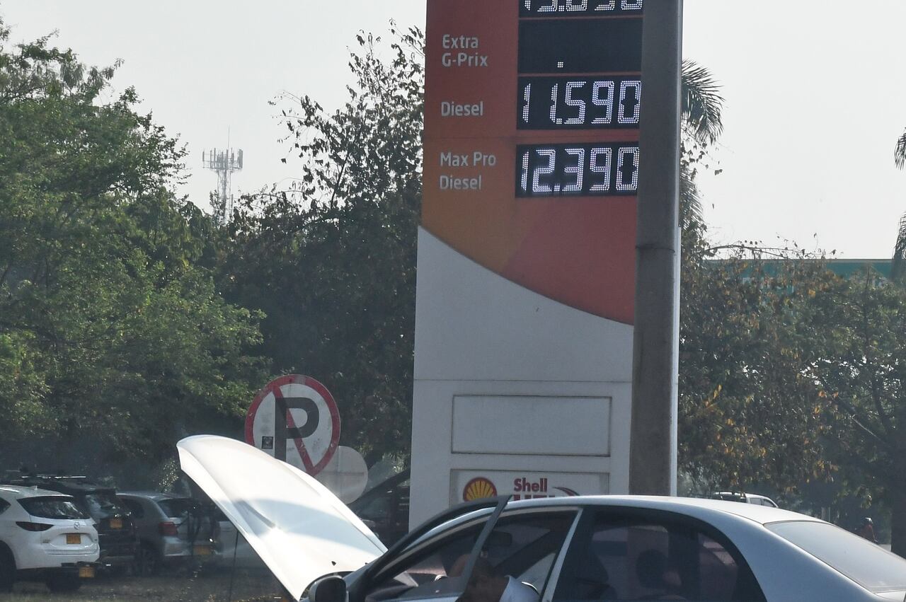 Las jornadas de protesta no impidieron que el ACPM subiera de precio. Hoy así se consigue en las estaciones de combustible en Cali. Foto José Luis Guzmán.
