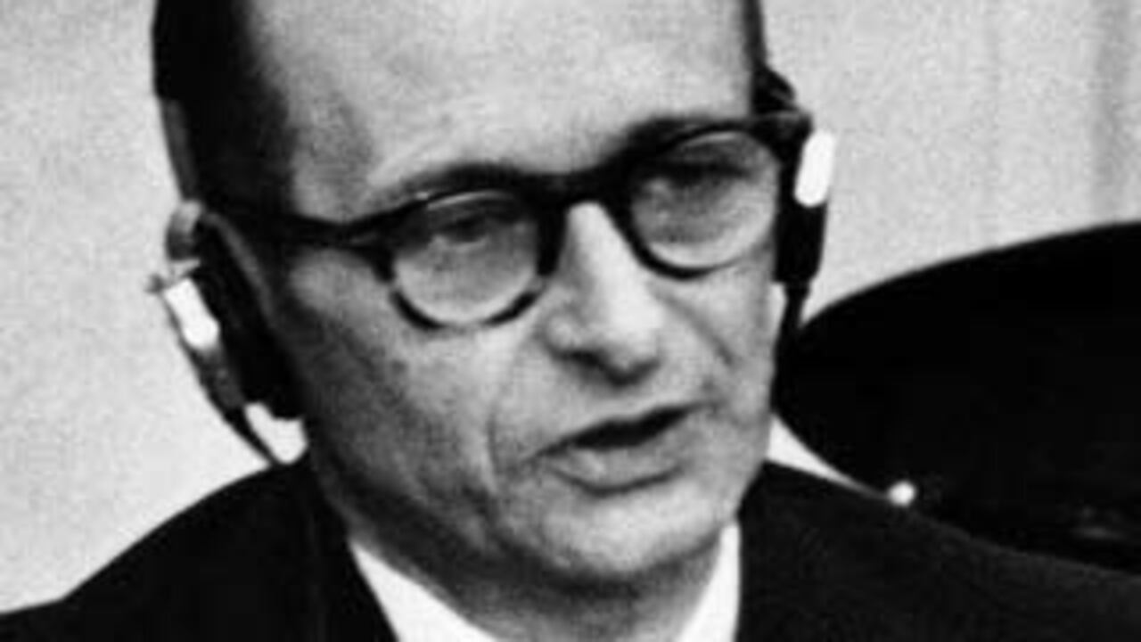 Como la Constitución israelí no contemplaba la pena de muerte, esta fue instituida por 24 horas para poder ajusticiar a Eichmann