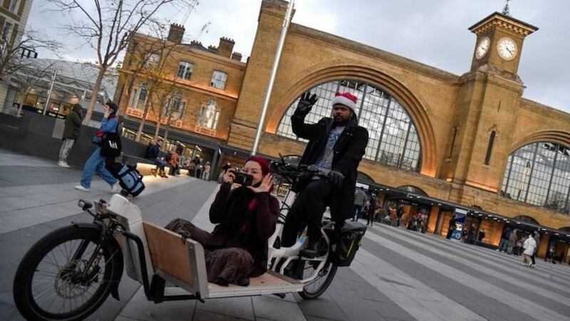 Tanto en Londres como en otras partes del mundo, las medidas de bioseguridad contra la covid-19 habían ido disminuyendo.