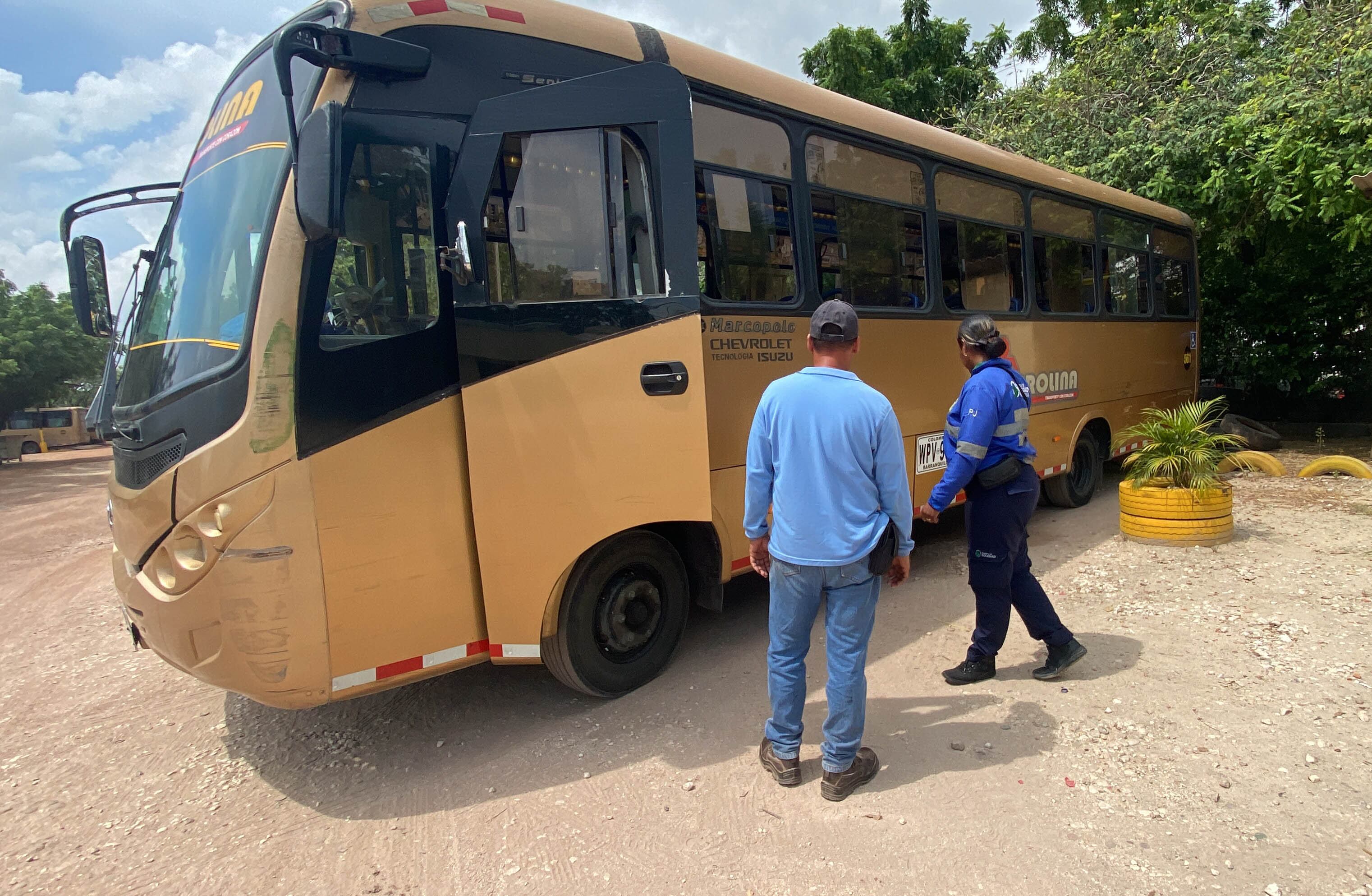 Inspecciones a los buses antes de salir a las operaciones.