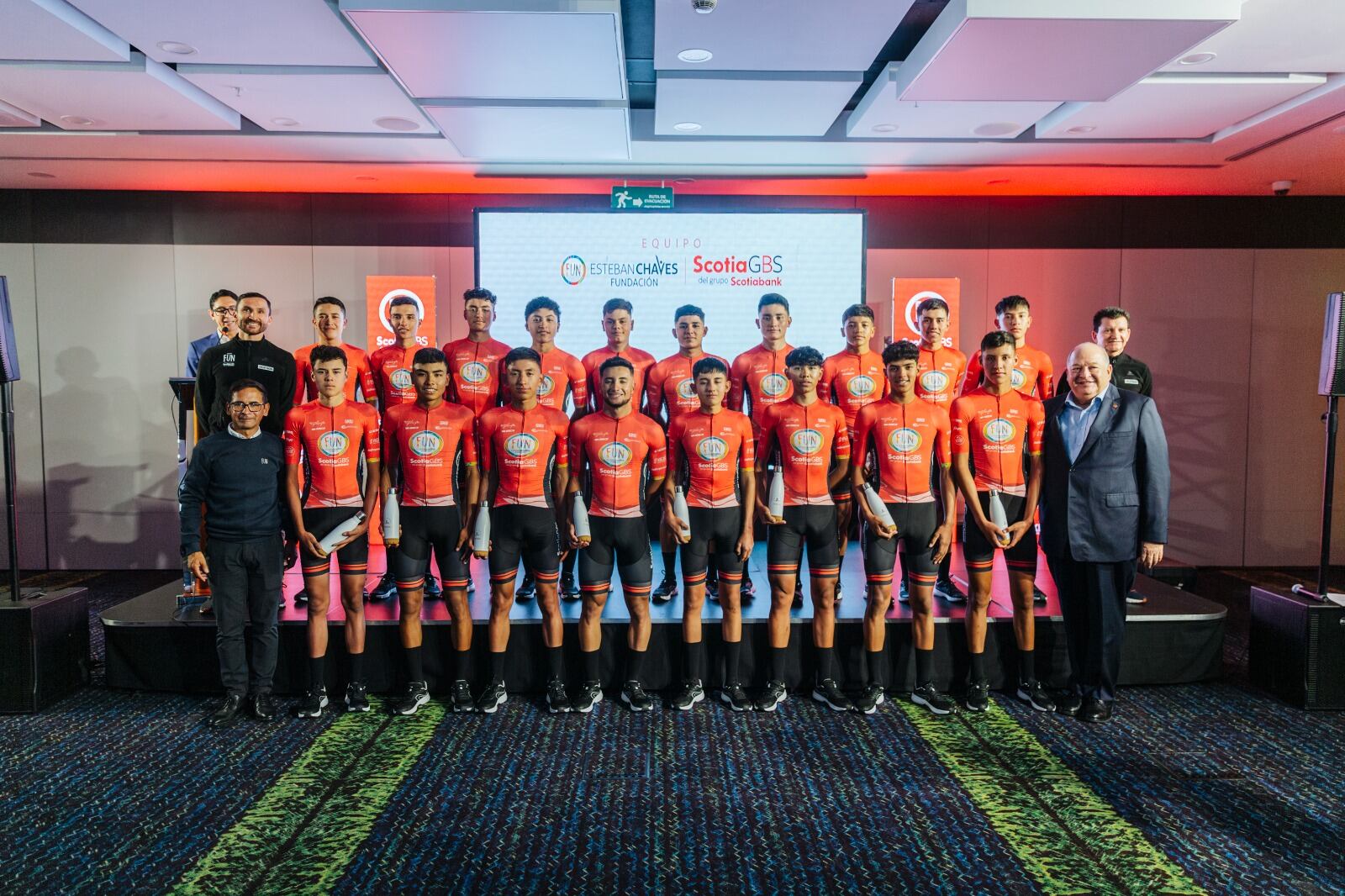Fundación Esteban Chaves lanza su equipo oficial de ciclismo