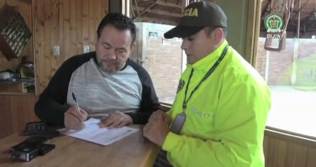 Rodeado de lujos, excentricidades y caballos de paso fino vivía Orlando Sánchez Cristancho, el hombre del overol en el 2017 antes de ser extraditado a los Estados Unidos.