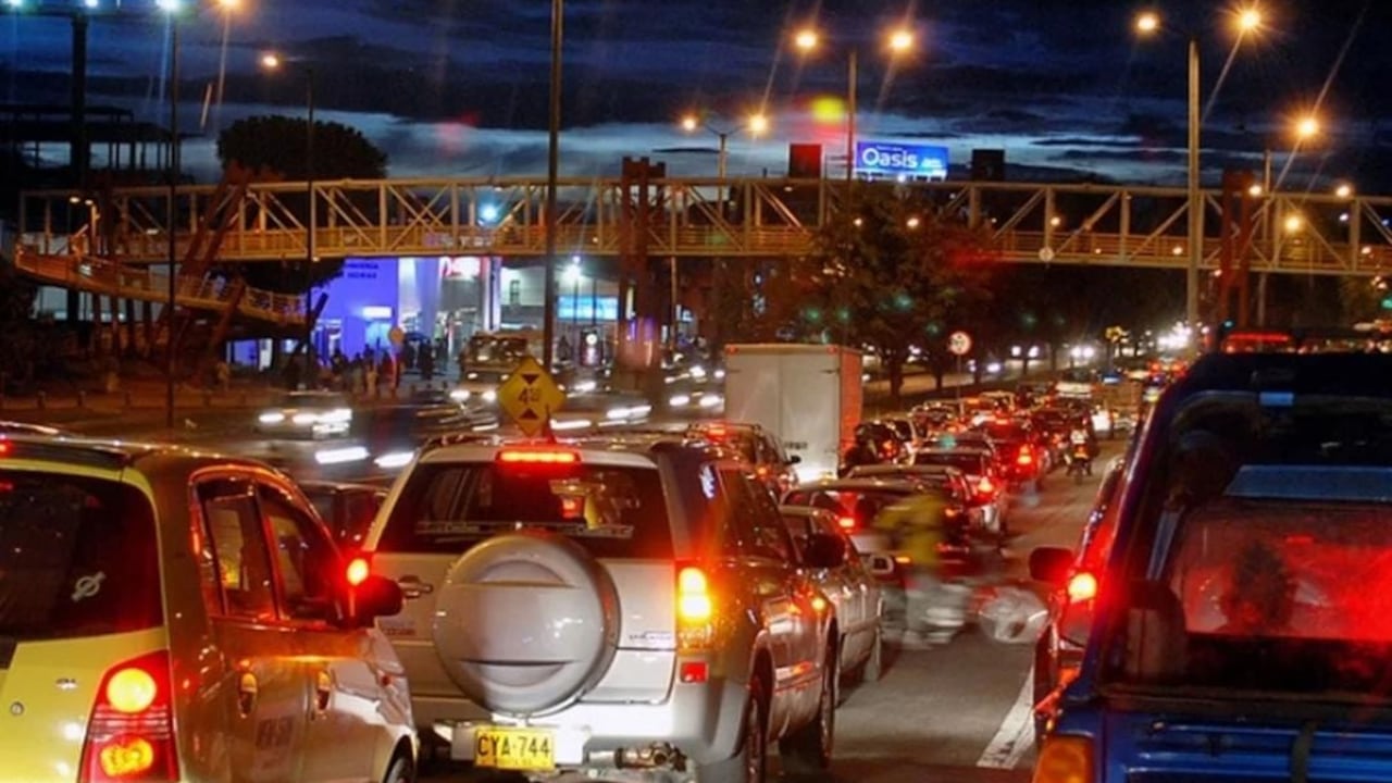 Este viernes colapsó la movilidad en la calle 80 de Bogotá por el Plan Éxodo y la inauguración del Coliseo Live.