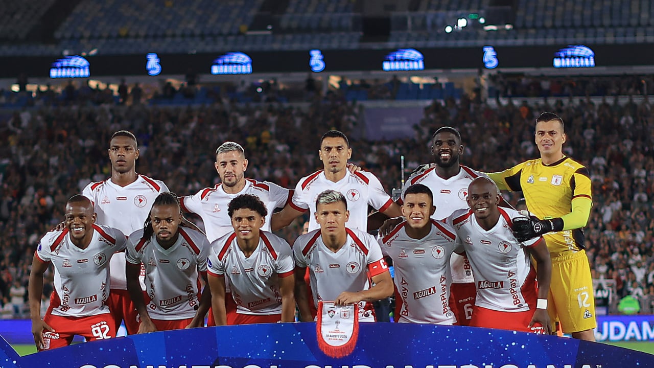 Rodrigo Holgado siendo parte del plantel de América de Cali