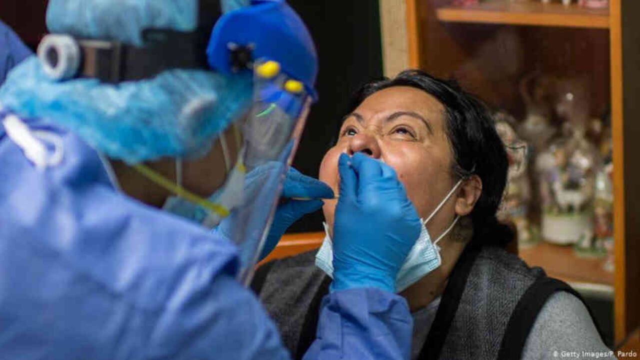 Toma de muestras a vendedores en tiendas de Ciudad de México