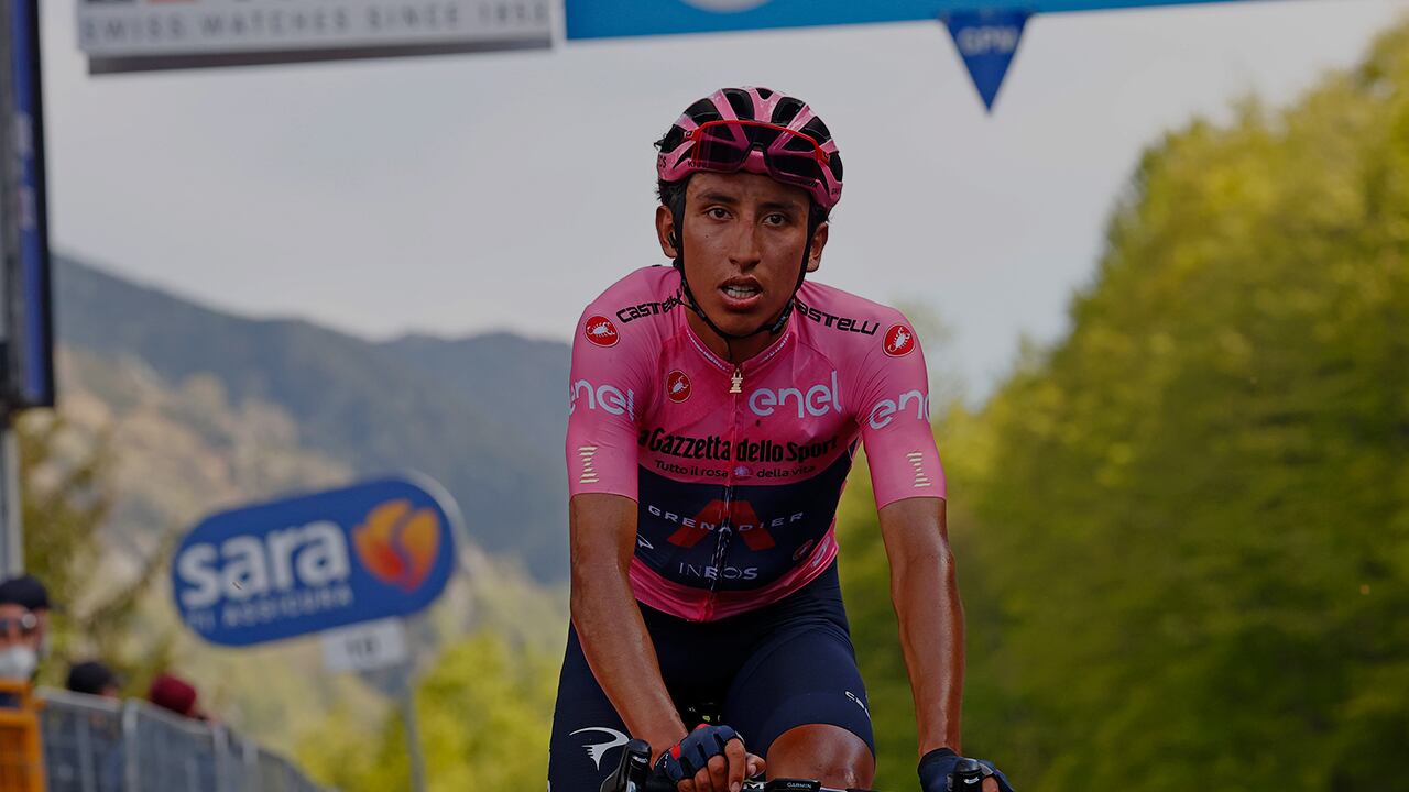 EGAN BERNAL TIEMPO