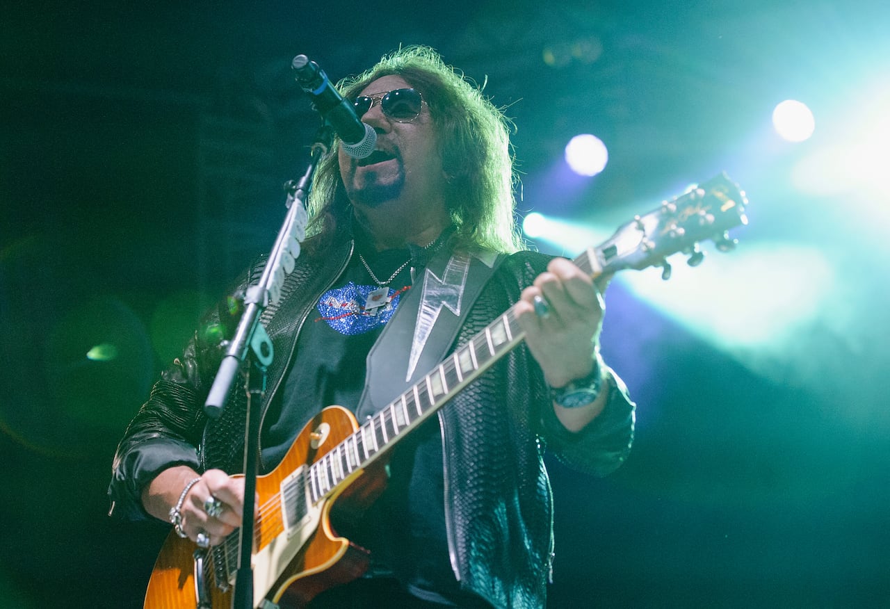 Ace Frehley murió este 16 de octubre de 2025 a sus 74 años.