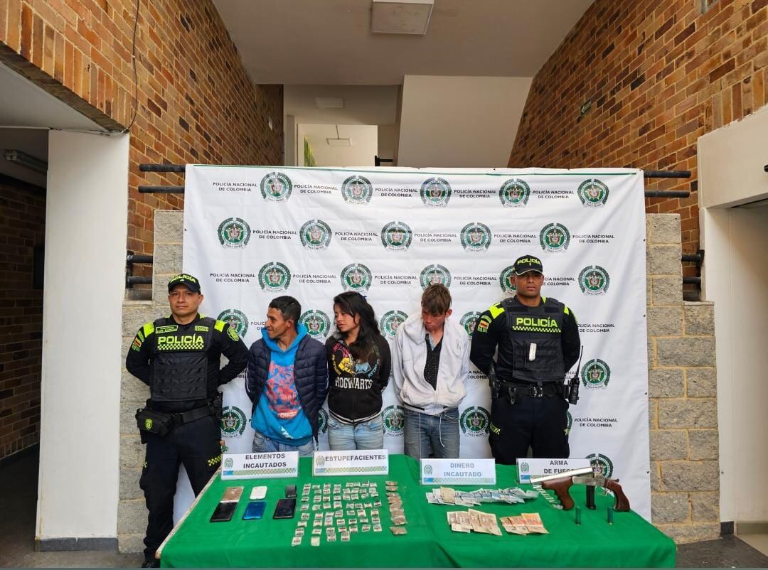 Usando el reciclaje como fachada, Los Paisas movían drogas y armas en el barrio Álamos, en Bogotá; así los descubrieron