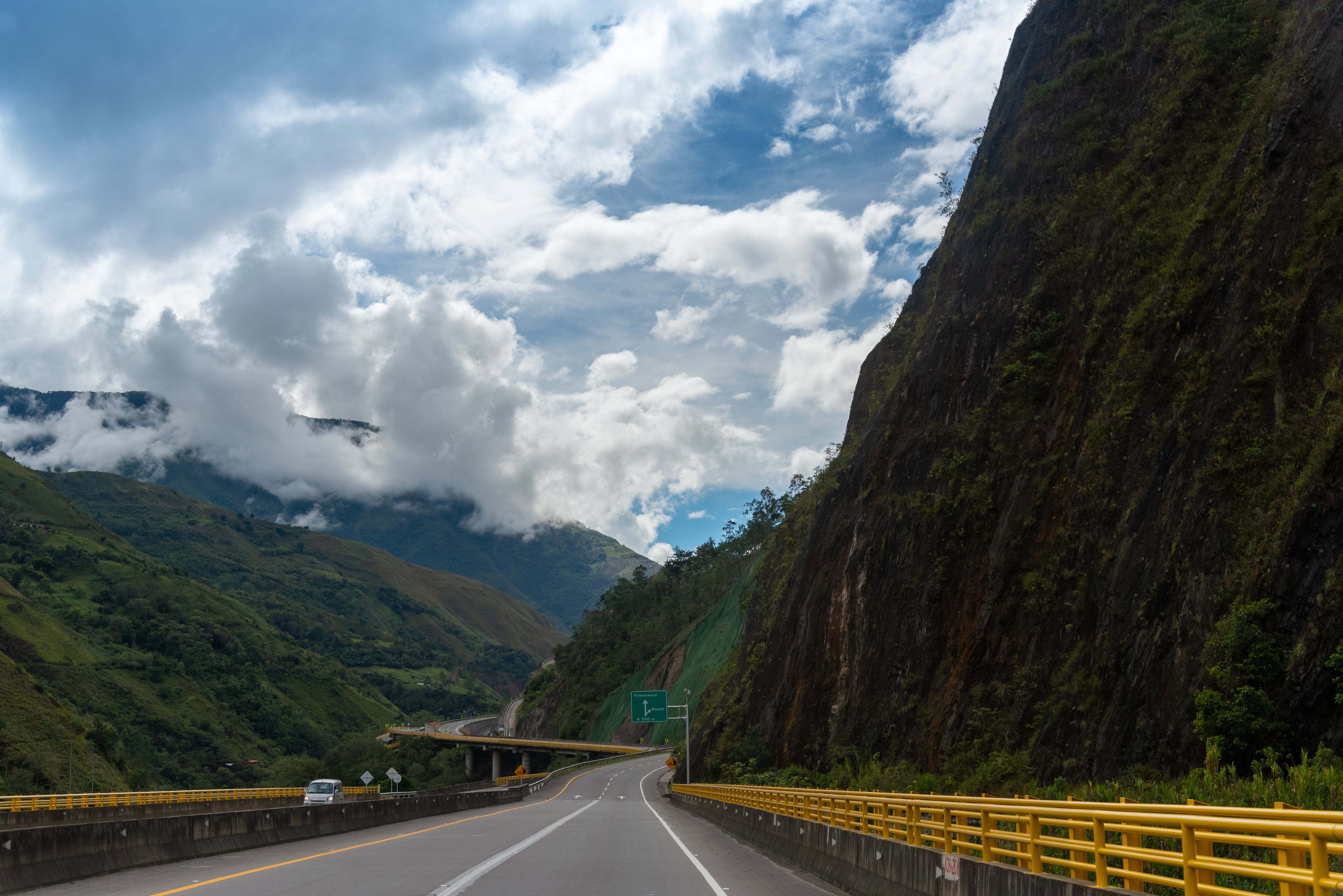 Invías adelantará obras de recuperación, rehabilitación y ampliación vial en diferentes zonas del territorio nacional.