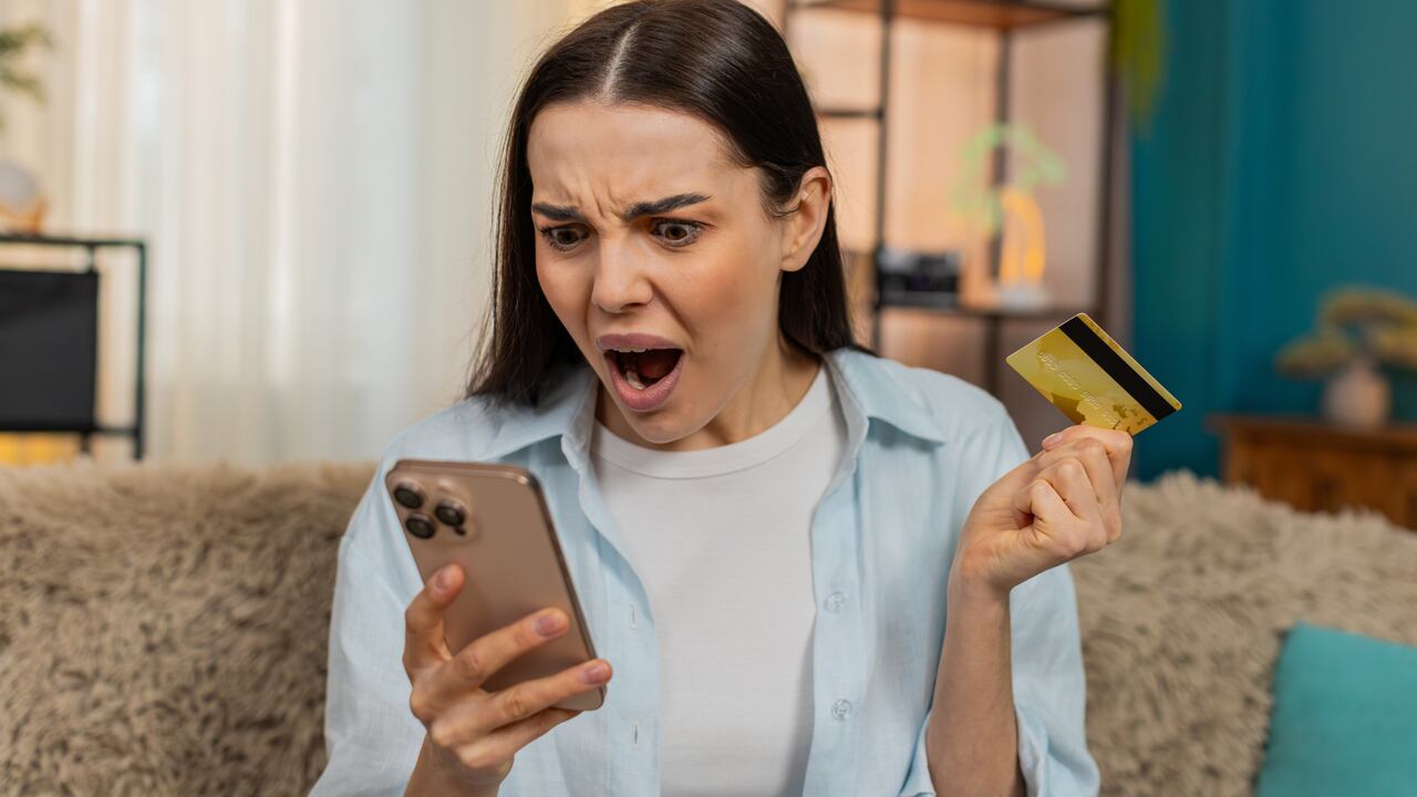 Con mensajes masivos, delincuentes buscan a quién robar sin saber a quién le llega.