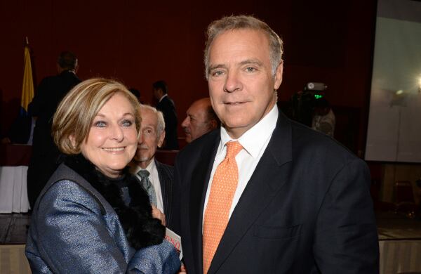 Mabel  de Arroyo y Pablo Valencia Iragorri.