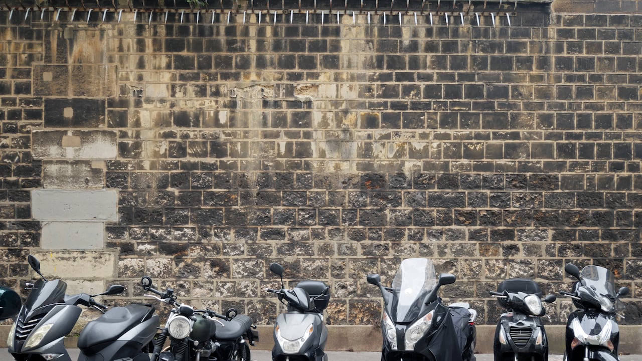 Entre enero y mayo crecen las ventas de motos, pero también los casos de estafa asociados a canales digitales falsos.