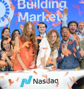 Carolina Durán, CEO de Building Markets, tocó la campana en Nasdaq