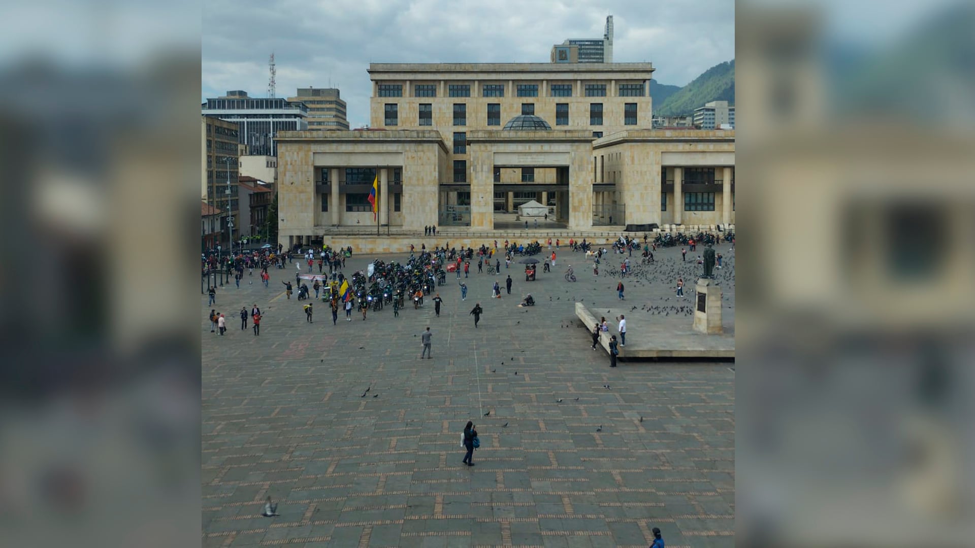 Paro de transportes, las motos llegan a la Plaza de Bolívar