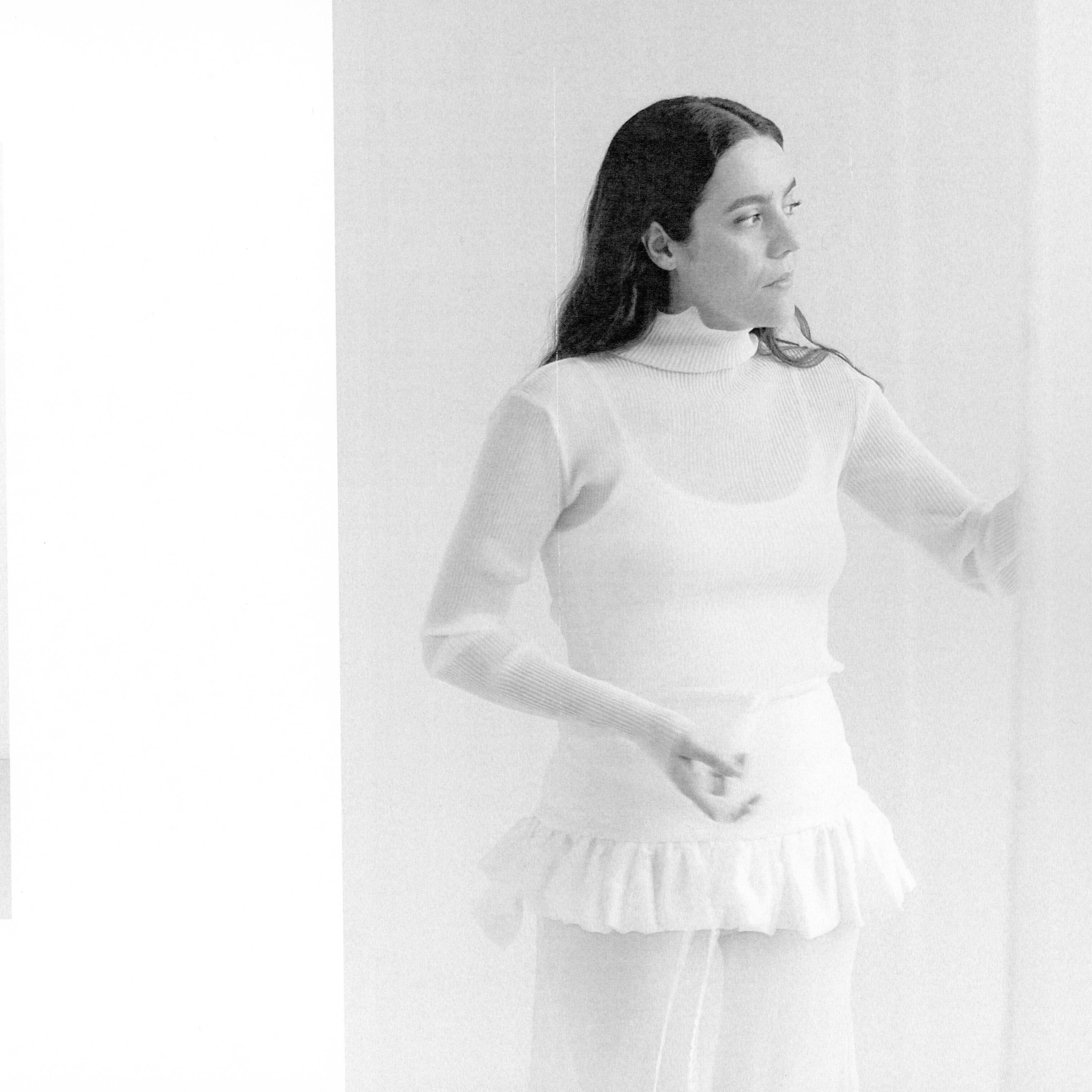 Artistas y creadoras como Rozalén, Sara Carbonero, Macarena García, entre otras, sumaron su voz y presencia en este proyecto, convirtiéndose en un testimonio colectivo de mujeres.