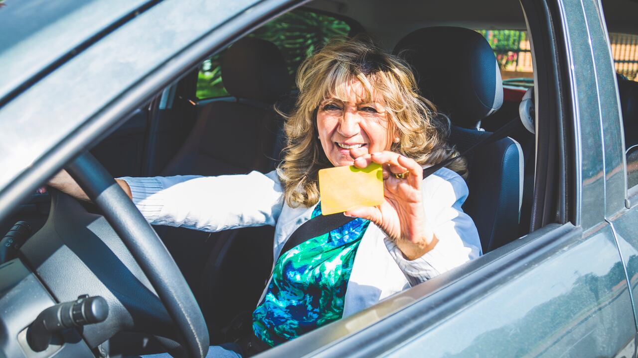 ¿Cómo renovar la licencia de conducción en Colombia?