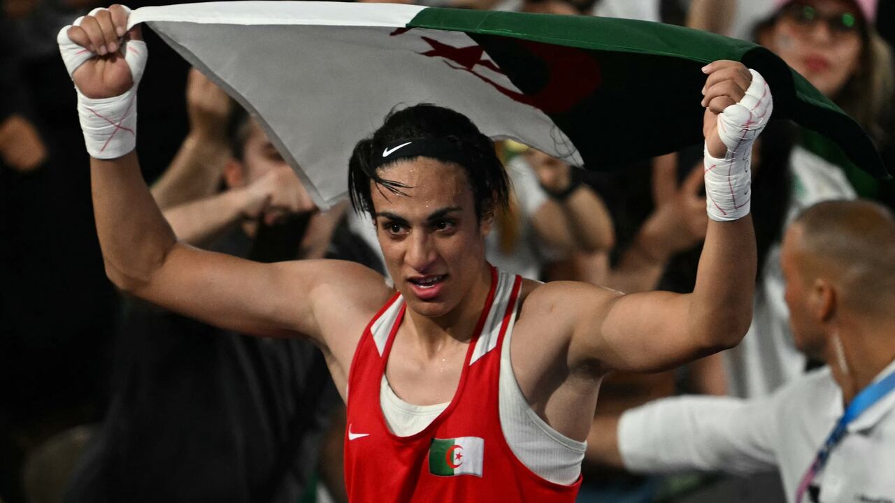 La boxeadora Imane Khelif, envuelta en una polémica de género