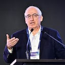 Leonardo villar Gerente del Emisor