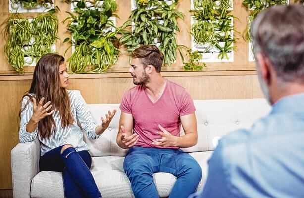 Para la psicóloga Paula Dávila, “no es necesario darse un tiempo para solucionar y trabajar con ese otro
con quien tengo las dificultades”.