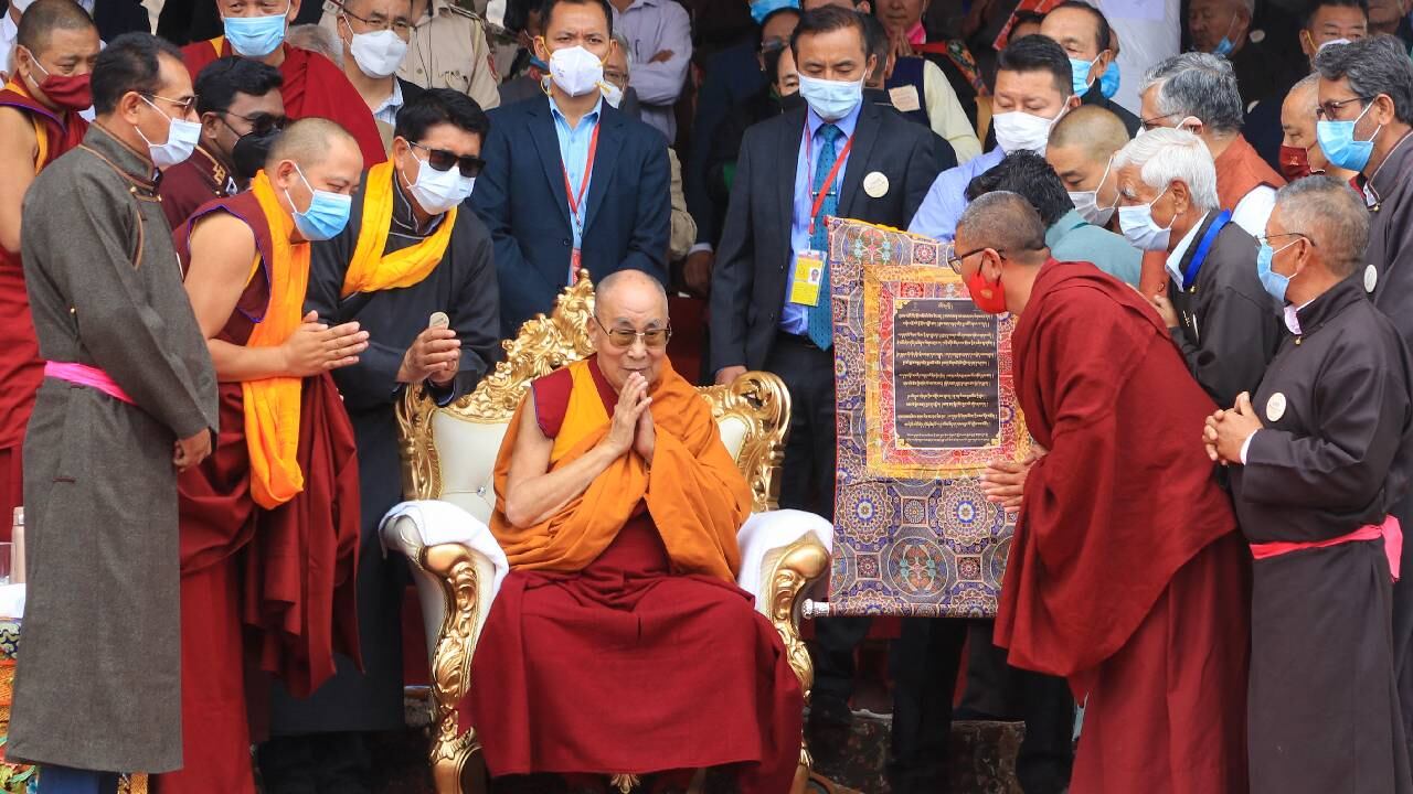 Dalái lama ha estado en el 'ojo del huracán' más de una vez.