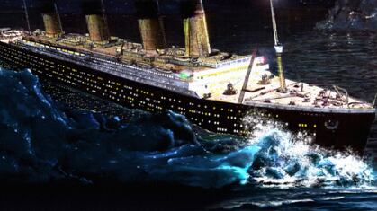 Las maniobras de la tripulación impidieron que la nave chocara de frente. Contrario a lo que se pensaba, el golpe no ocasionó una herida profunda, sino pequeñas fisuras que sellaron su suerte. 