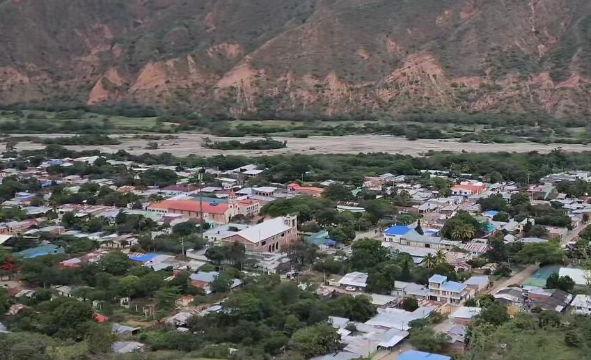 Colombia, Huila, es un municipio ubicado a 64 kilómetros de Neiva, en el sur del departamento.