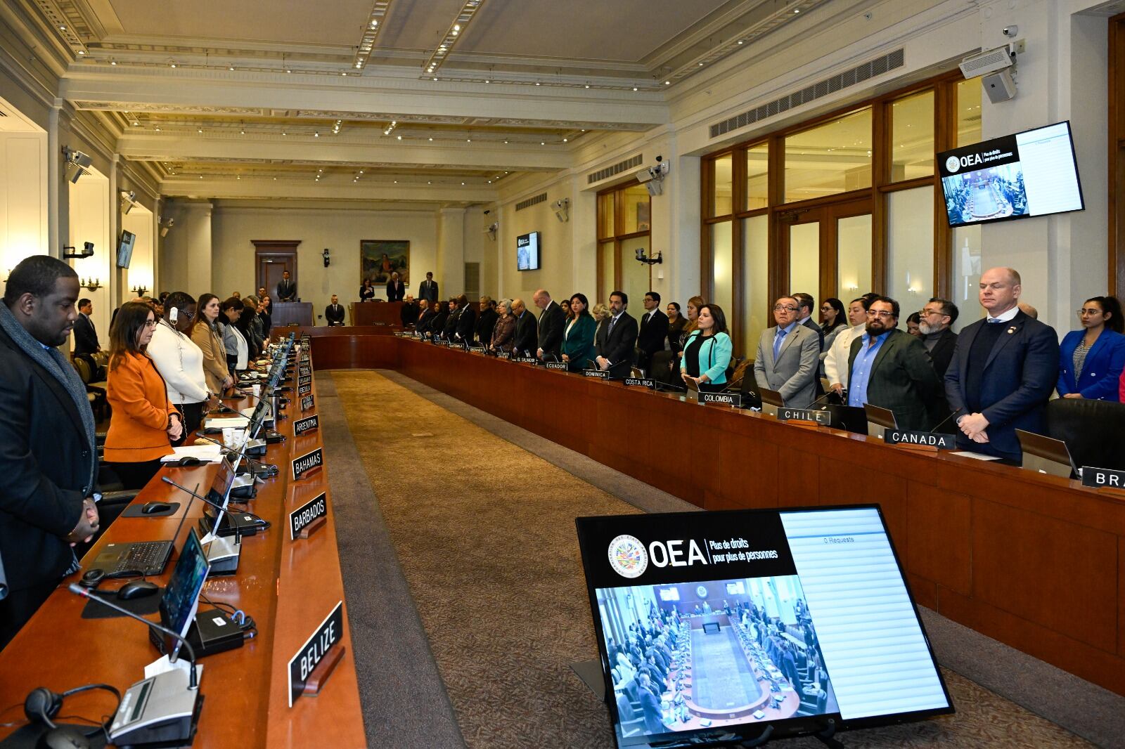 Embajadores ante la OEA realizan una reunión en Washington