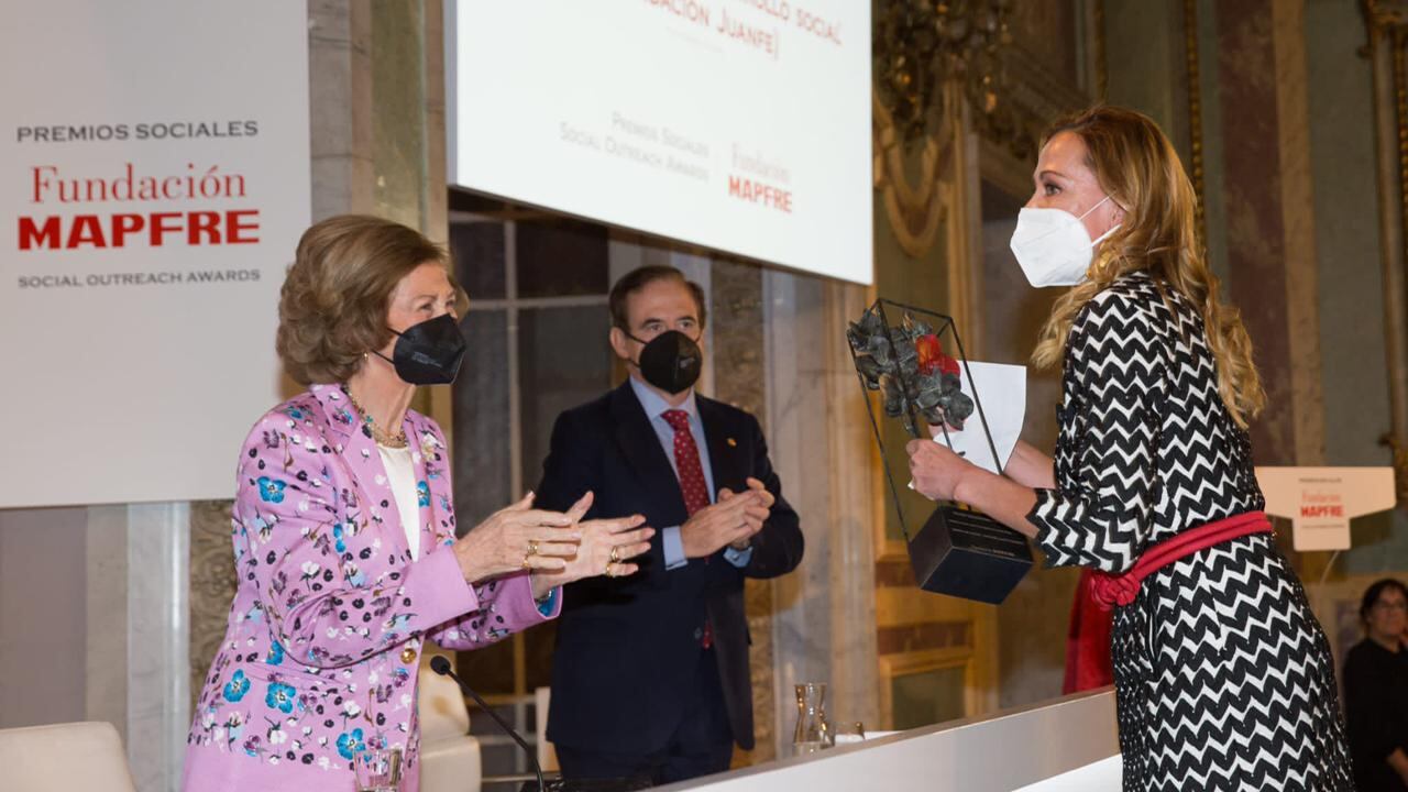 La Reina Sofía entregó el galardón.