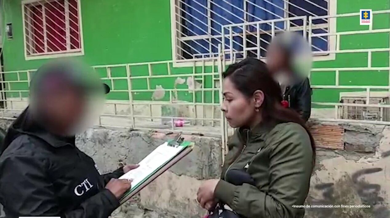 Lina Paola Martín Toro, es señalada de agredir con un cuchillo a su compañero sentimental mientras veían televisión.