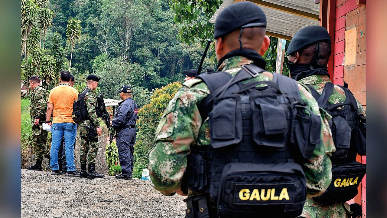  Los fiscales especializados en Gaula pasaron a la dirección de Crimen Organizado, cada uno con más de 1.700 expedientes. Otros fiscales terminaron en hurtos y violencia intrafamiliar. 