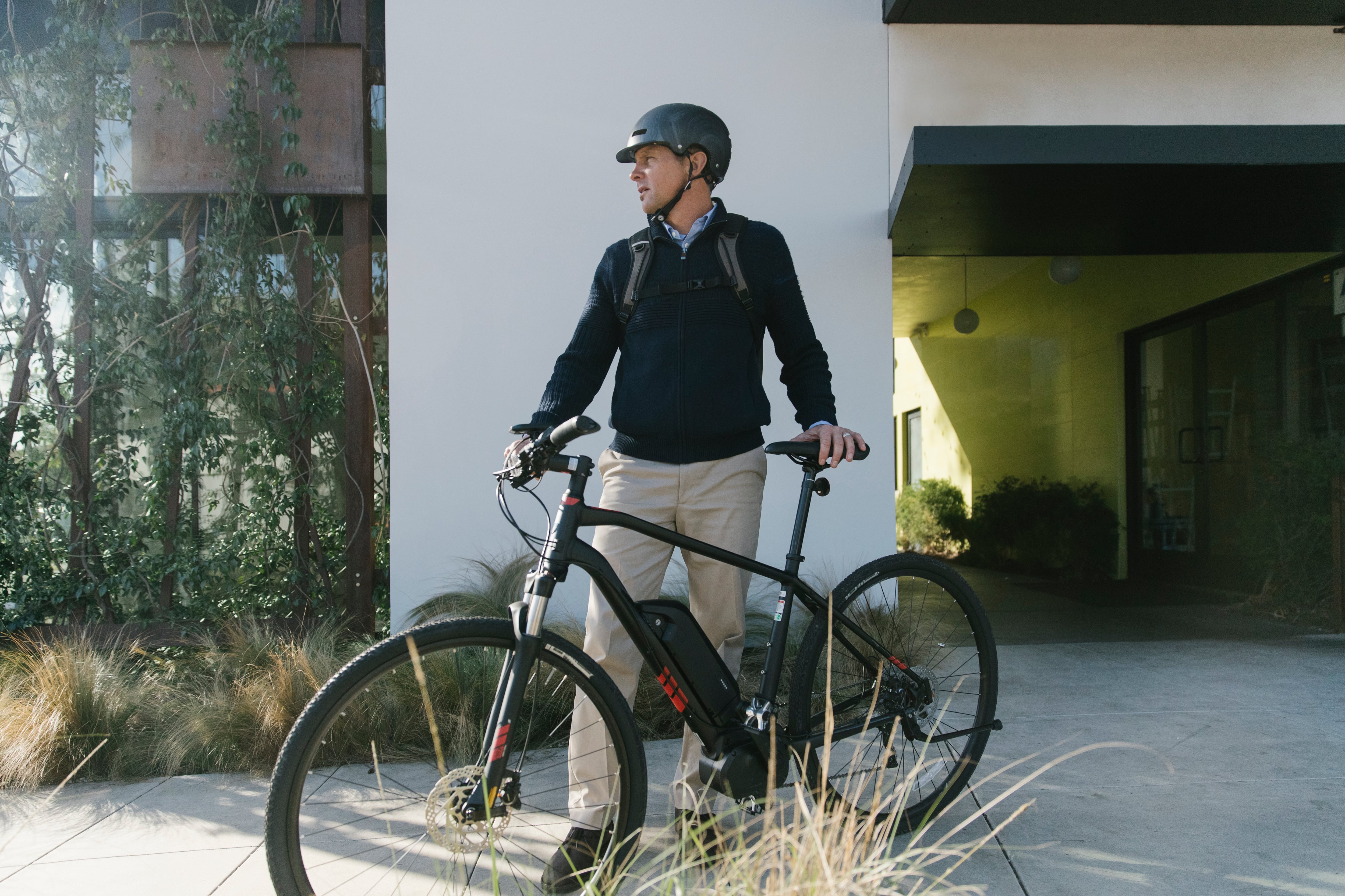 Florida debate limitar velocidad y exigir licencias para bicicletas eléctricas