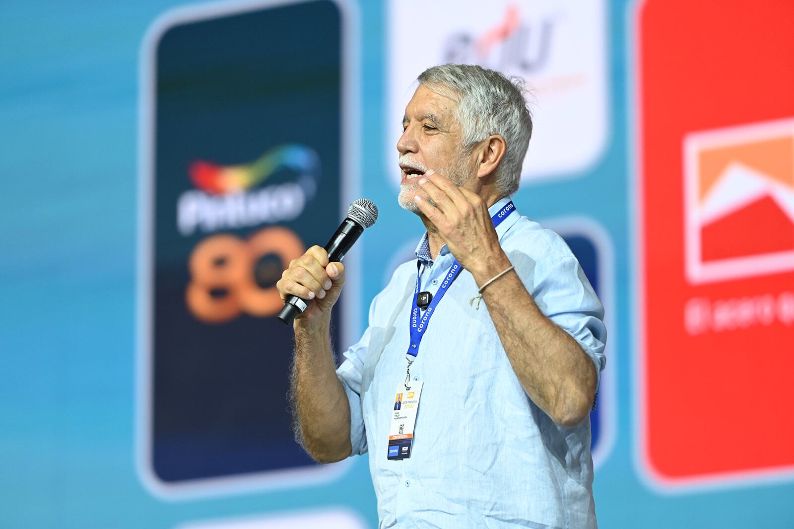 Enrique Peñalosa, precandidato presidencial, en Congreso de Camacol