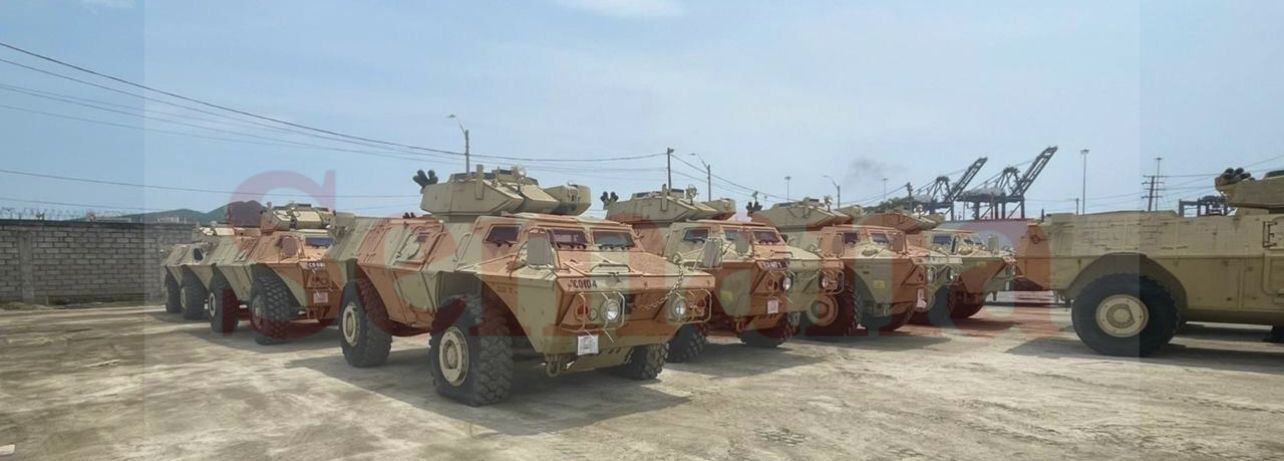 Así llegaron al puerto de Santa Marta el año pasado, los vehículos de guerra que presentó el Ejército, luego de la reunión Trump-Petro.
