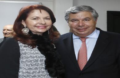 Araceli Morales y Víctor G. Ricardo.