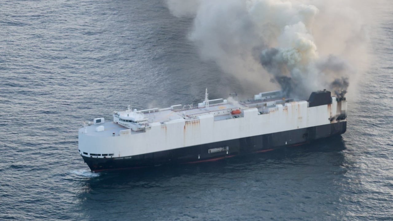 EL Buque partió de China y su destino era México. Contenía 3.000 vehículos eléctricos.