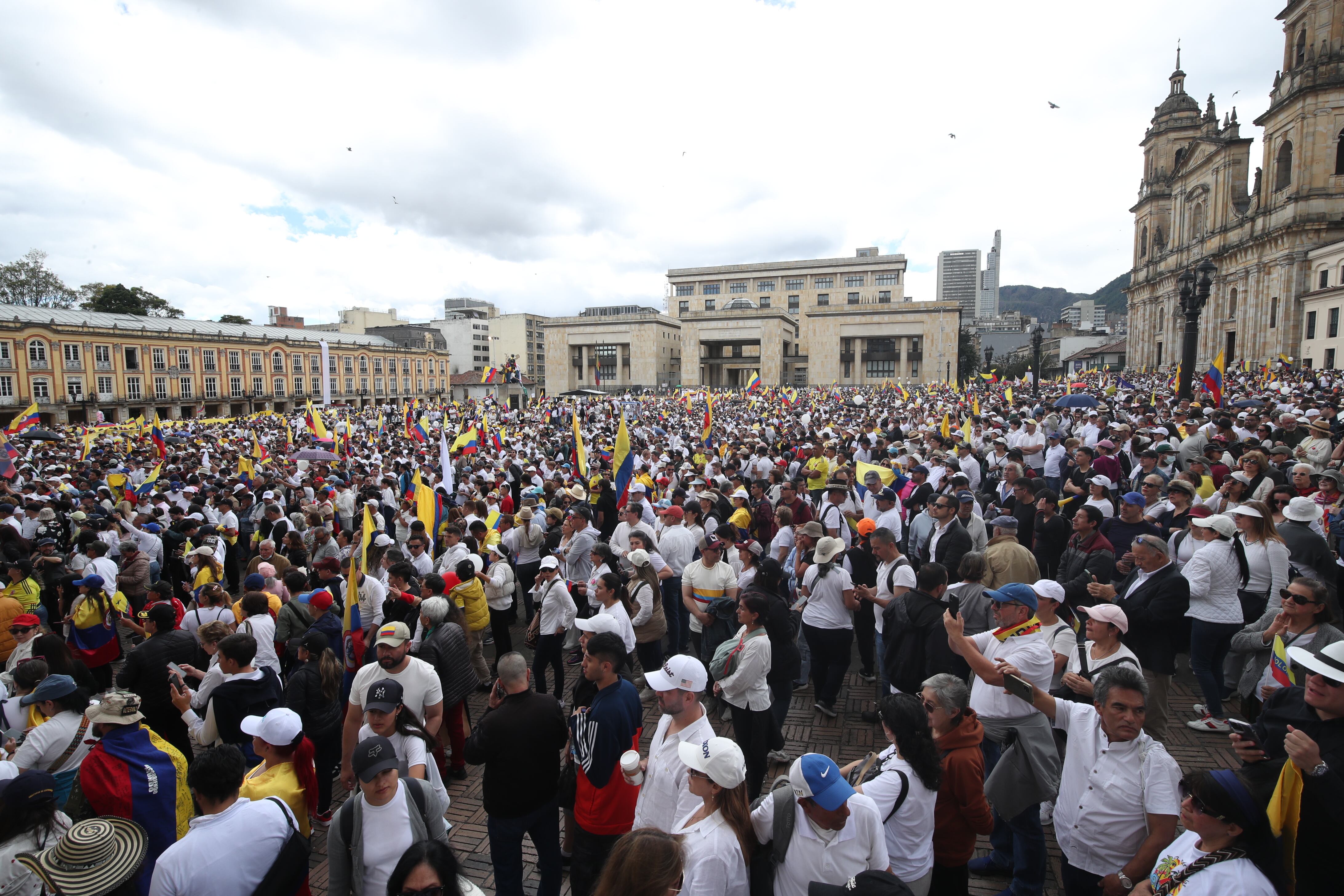 Marcha del silencio en Bogotá, Plaza de Bolívar.