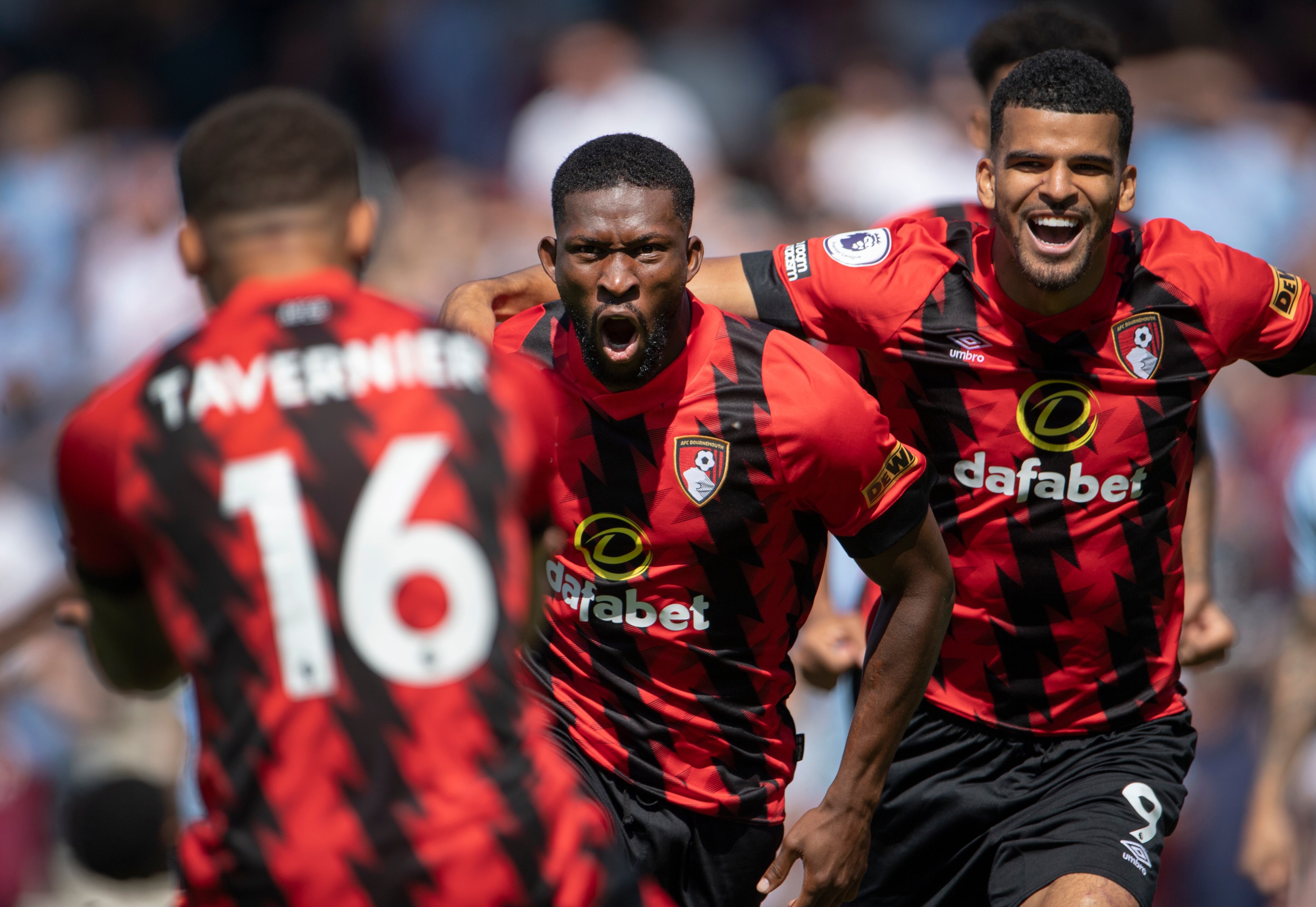 El colombiano marcó su primer gol en esta temporada con el Bournemouth.