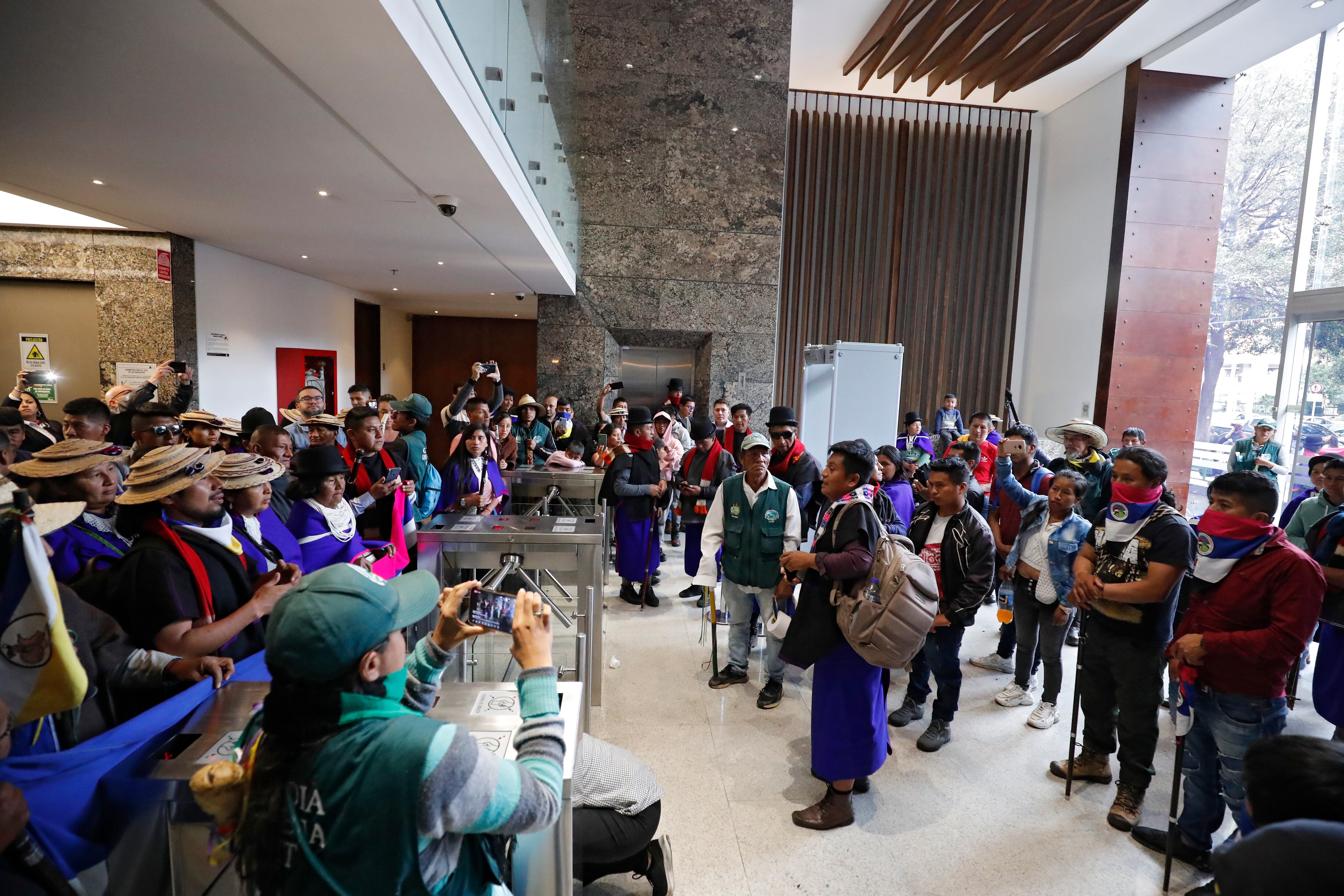 Toma A Semana minga indígena