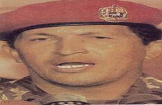 A pesar de estar en campaña Chávez nunca dejó de lucir su vestimenta castrense.