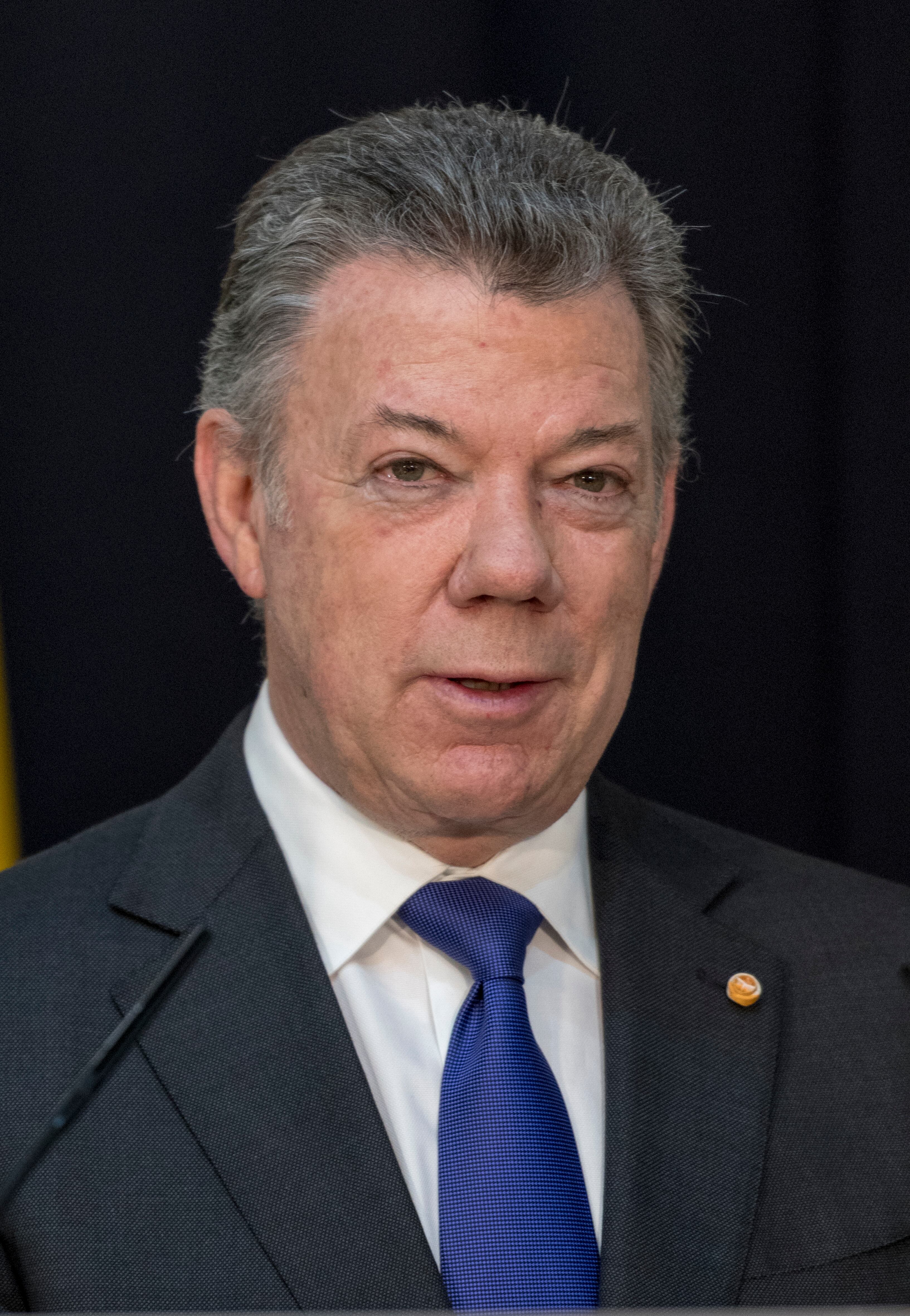 Campaña de Santos habría recibido dinero de Odebrecht.