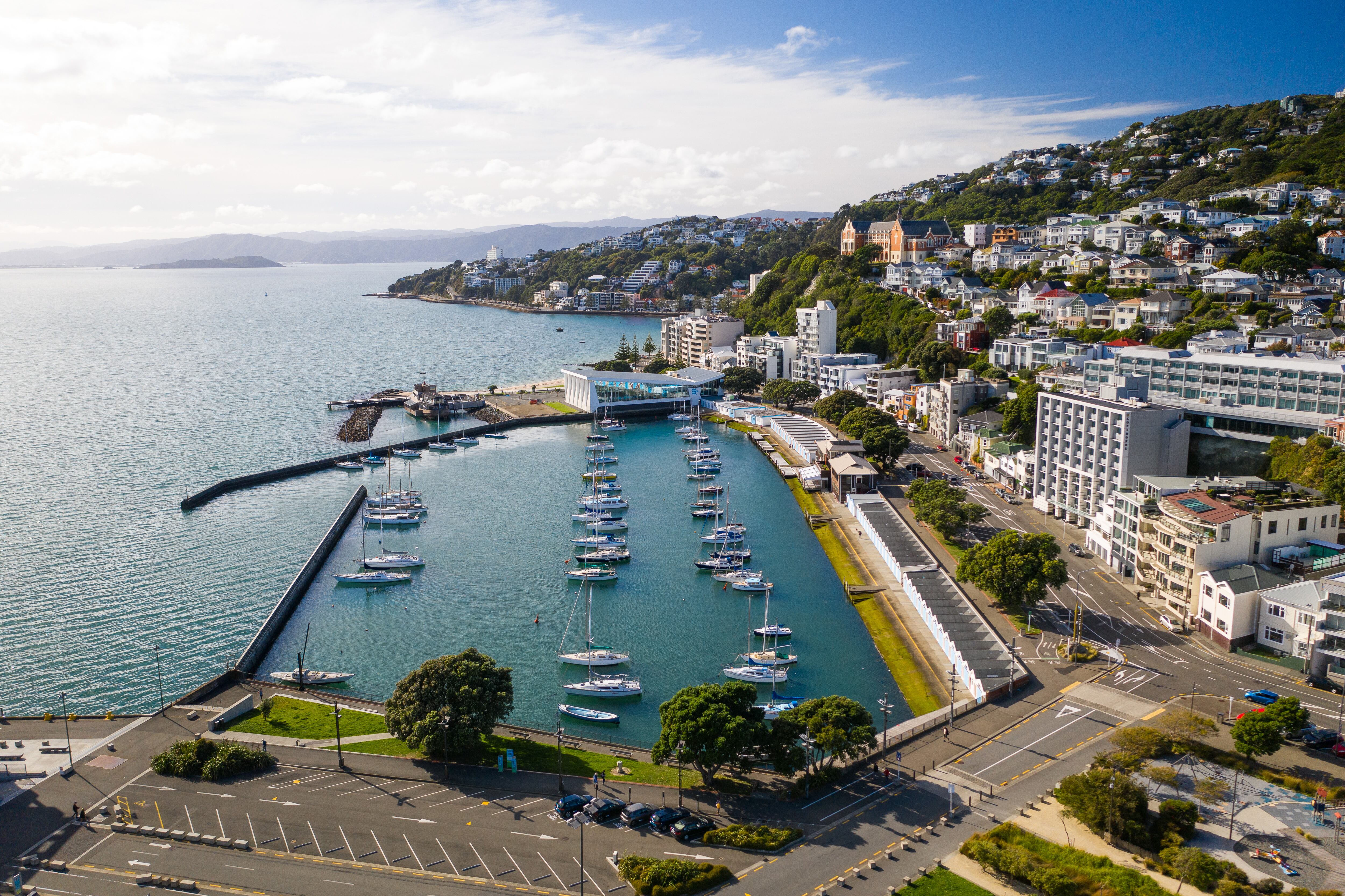 Oriental Parade y Freyberg Marina con calles vacías el 21 de abril de 2020 en Wellington, Nueva Zelanda.